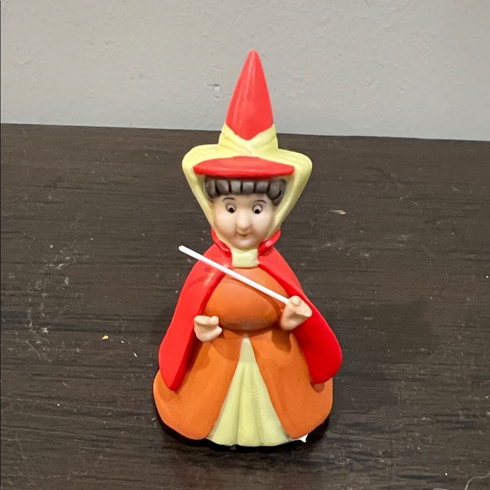 Vintage Disney Porcelain Sleeping Beauty Figurine Set - Picture 8 of 11